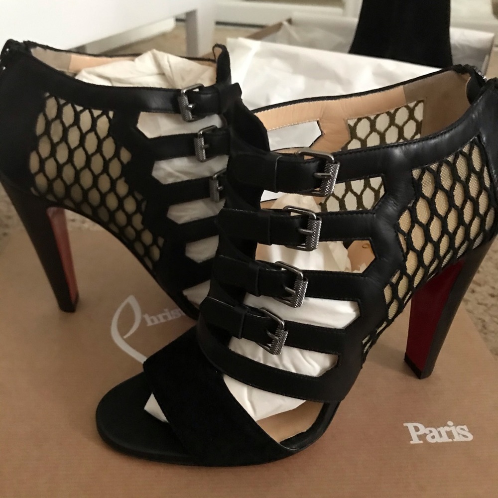 New CHRISTIAN LOUBOUTIN Black Leather Booties 38